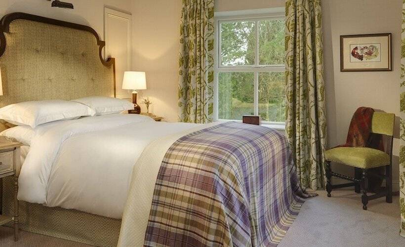 غرفة كلاسيكية, Ballynahinch Castle