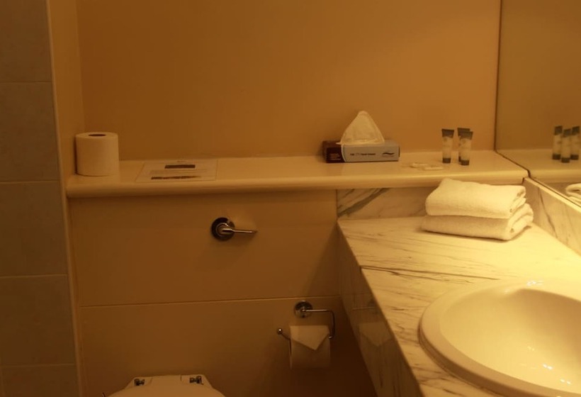 חדר סטנדרט לשלושה, Celtic Ross Hotel & Leisure Centre