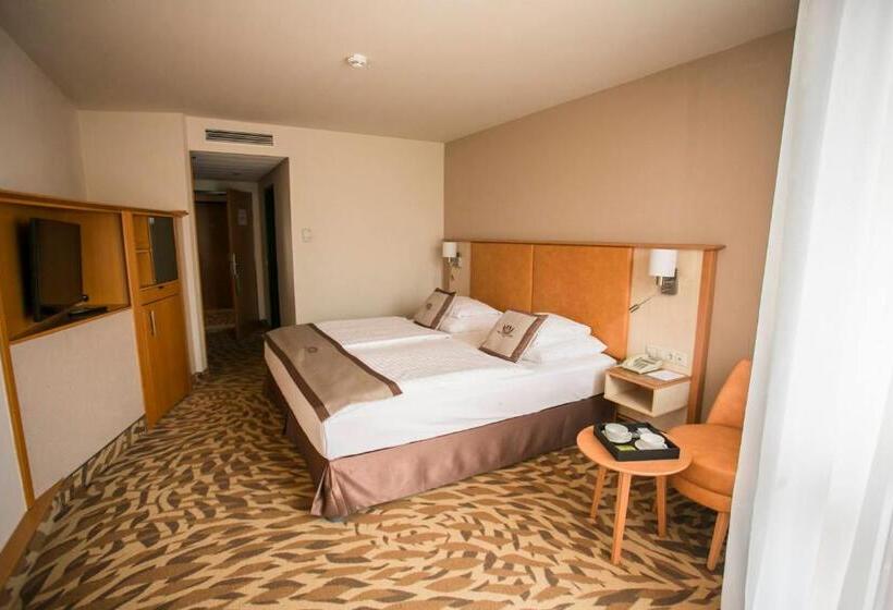 バルコニー付きスタンダードルーム, Lotus Therme Hotel & Spa