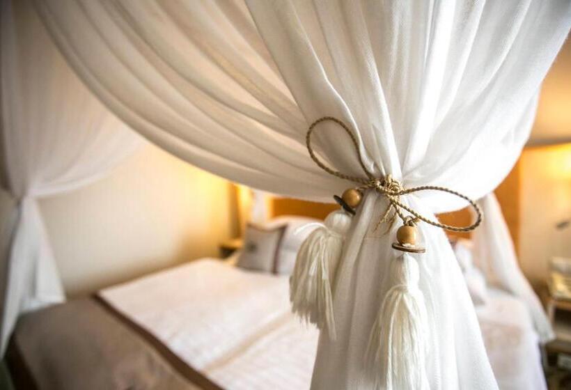 标准工作室带阳台, Lotus Therme Hotel & Spa