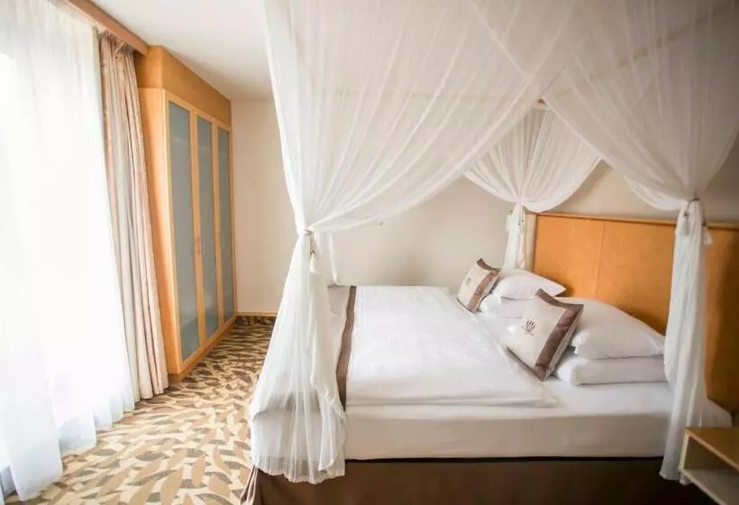 デラックススイート, Lotus Therme Hotel & Spa