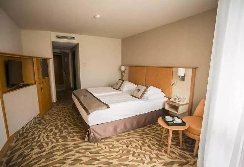 バルコニー付きスタンダードルーム, Lotus Therme Hotel & Spa