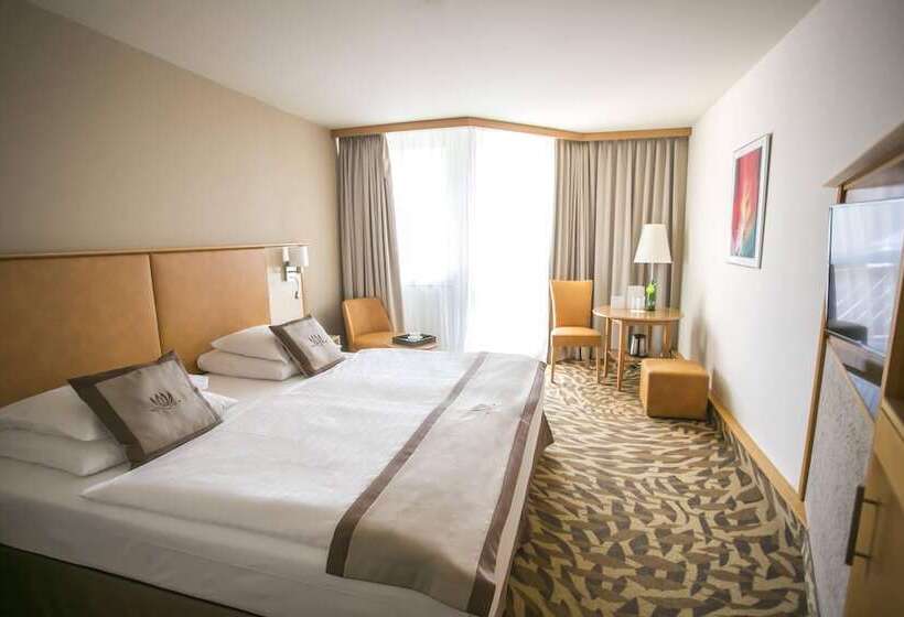 标准间带阳台, Lotus Therme Hotel & Spa