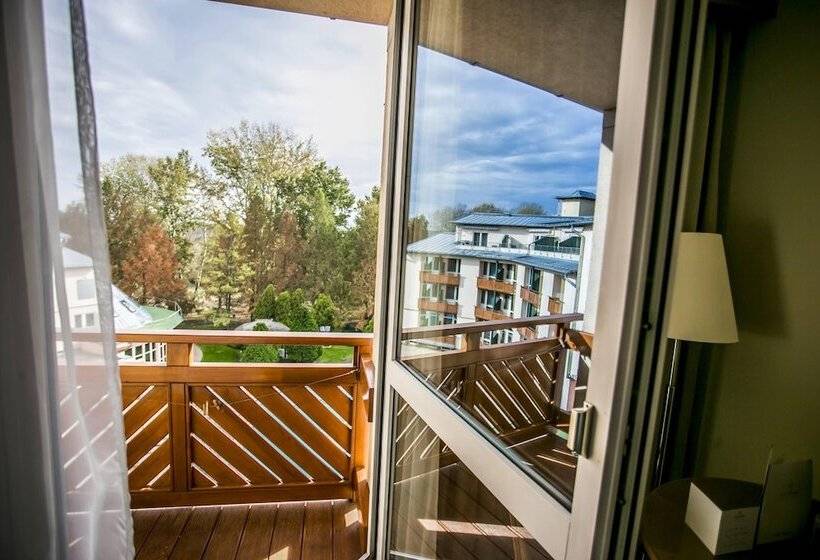 Номер Стандарт с Балконом, Lotus Therme Hotel & Spa