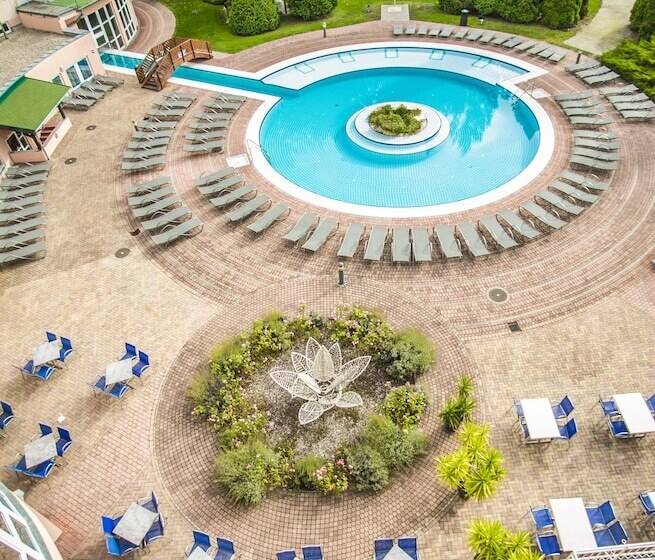 标准间带游泳池, Lotus Therme Hotel & Spa