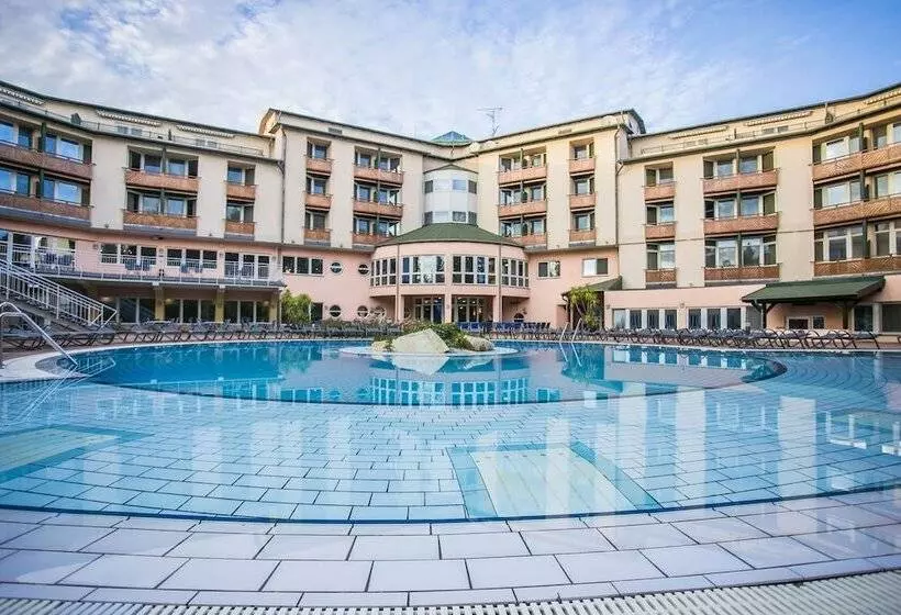プールビュースタンダードルーム, Lotus Therme Hotel & Spa