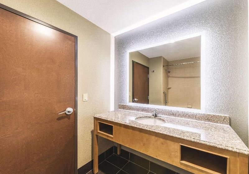 غرفة ديلوكس, Mercure Surabaya