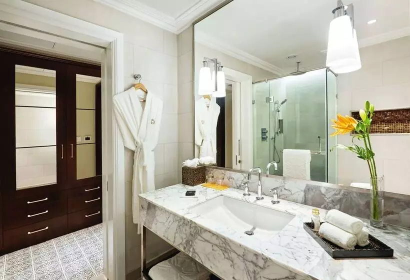 デラックスルーム, Taj Connemara, Chennai