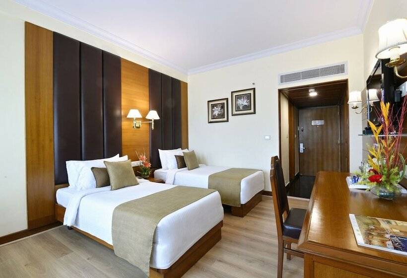 غرفة ديلوكس, Peerless Hotel Kolkata