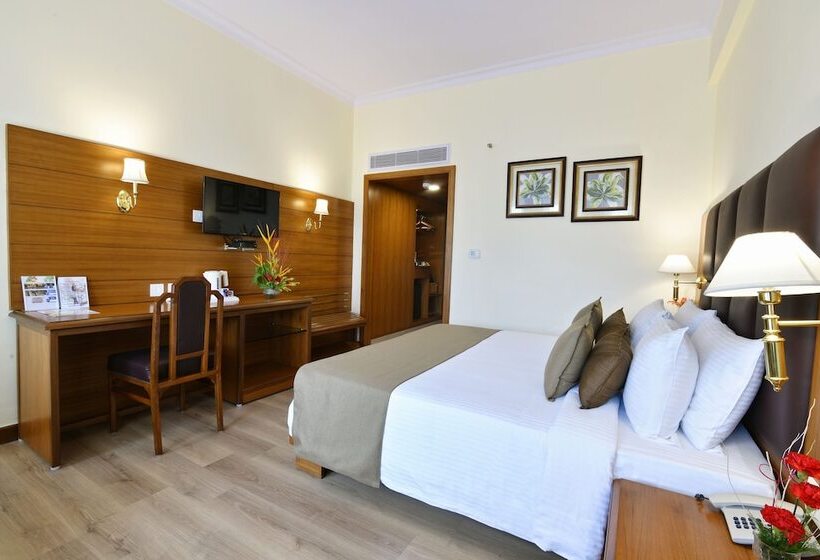 غرفة ديلوكس, Peerless Hotel Kolkata