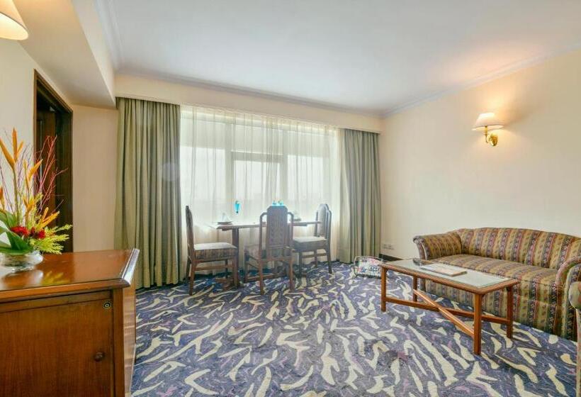 جناح, Peerless Hotel Kolkata