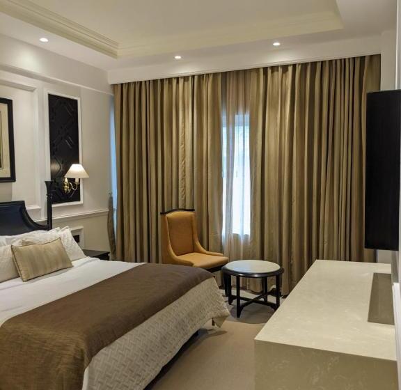 غرفة كلوب, Peerless Hotel Kolkata
