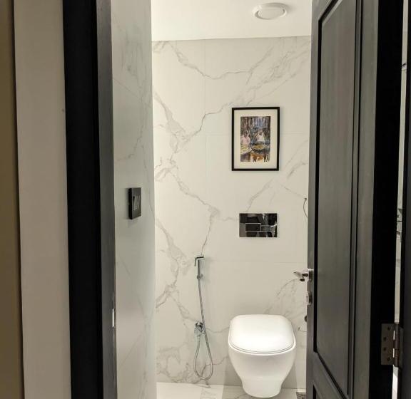 غرفة كلوب, Peerless Hotel Kolkata