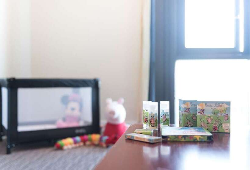 חדר משפחתי, Radisson Blu Hotel Dublin Airport