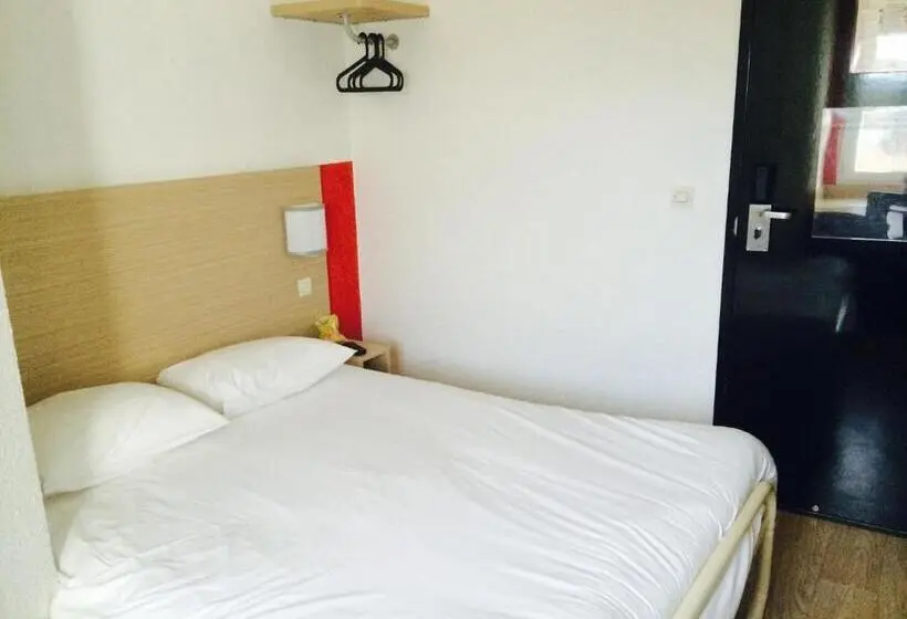 スタンダードルーム, Fasthotel Montereau   Esmans