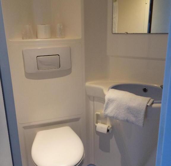 Четырехместный Номер Стандарт, Fasthotel Montereau   Esmans