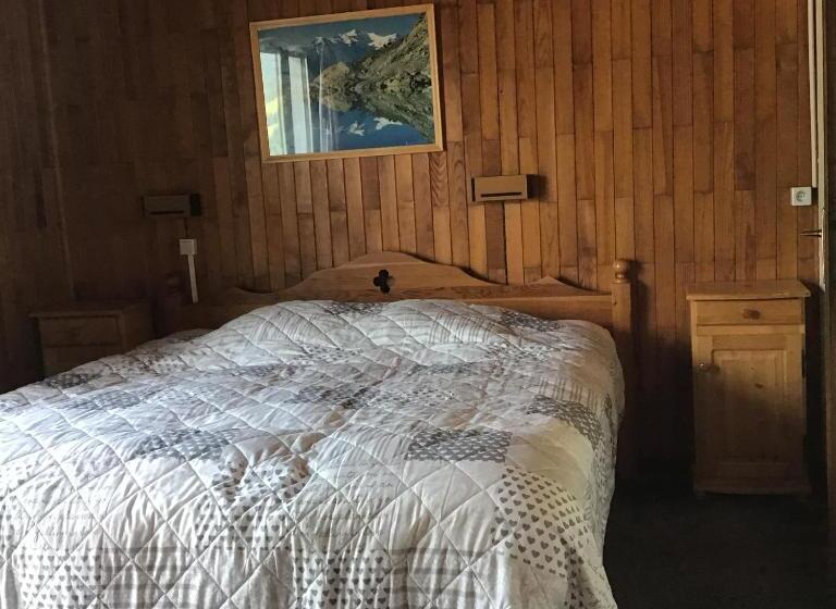 Номер Стандарт с Балконом, Hôtel La Bergerie
