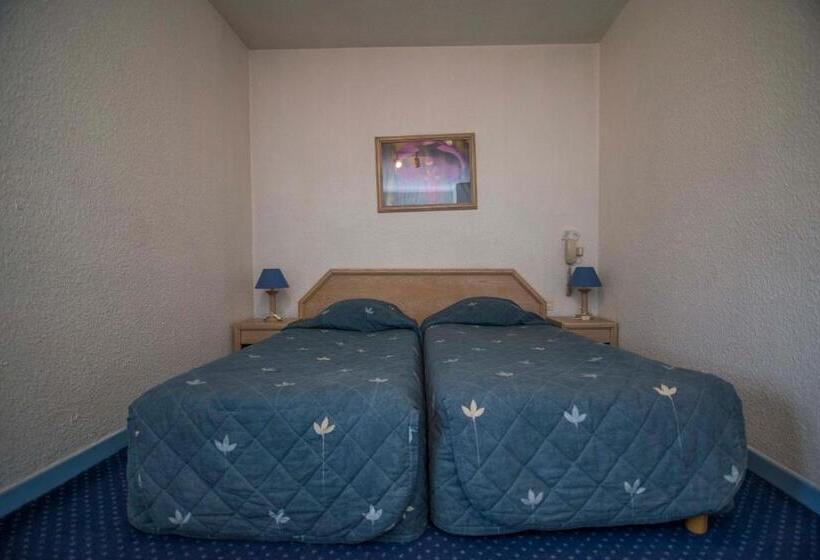 Номер Стандарт, Hôtel De La Poste