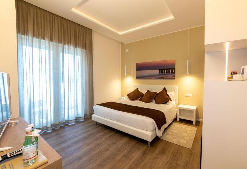 家庭套房, Aurora