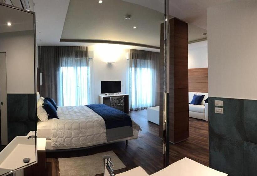 小型套房带海景, Aurora