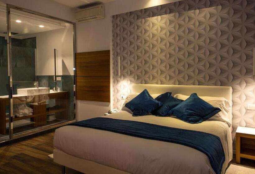 小型套房带海景, Aurora