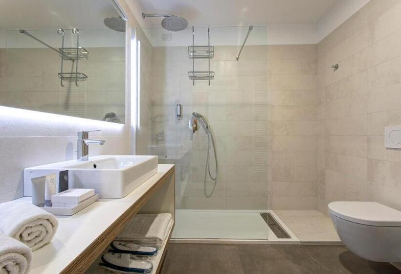 豪华海景房, Aurora