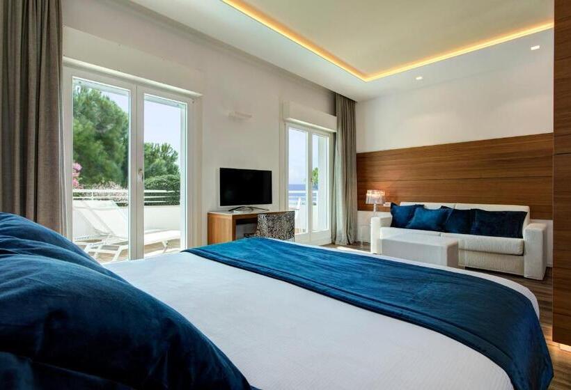 小型套房带海景, Aurora