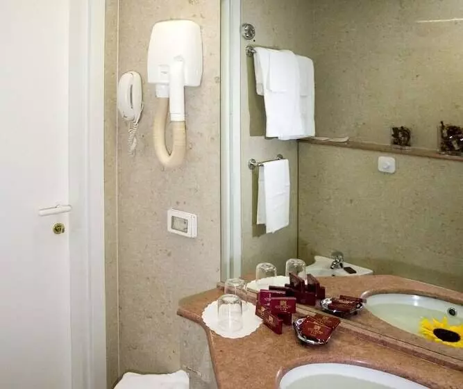 اتاق استاندارد, Astoria Sure Hotel Collection By Best Western
