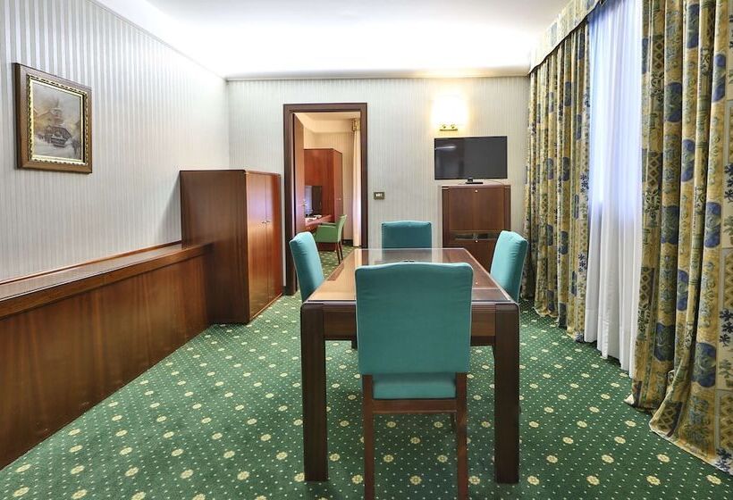 套房, Astoria Sure Hotel Collection By Best Western