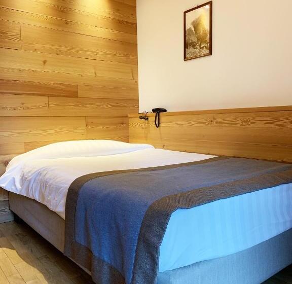 스탠다드 싱글 룸, Croux