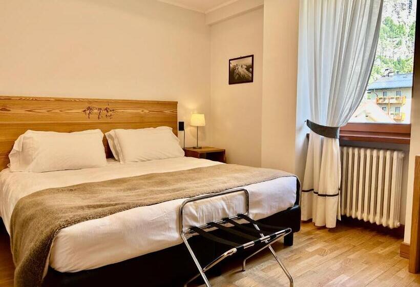 스탠다드 룸, Croux