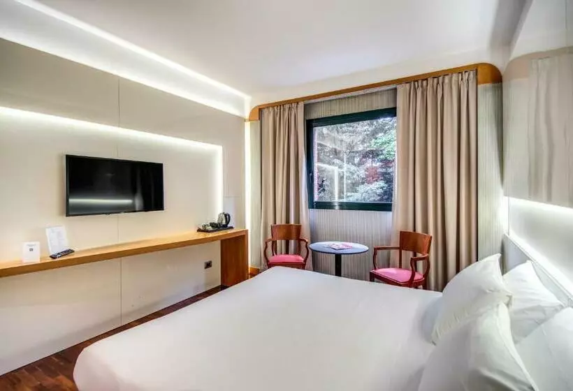 Executive-huone, Della Rotonda