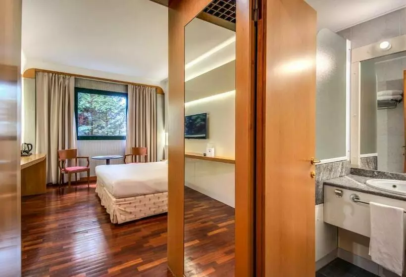 Standard-huone, Della Rotonda