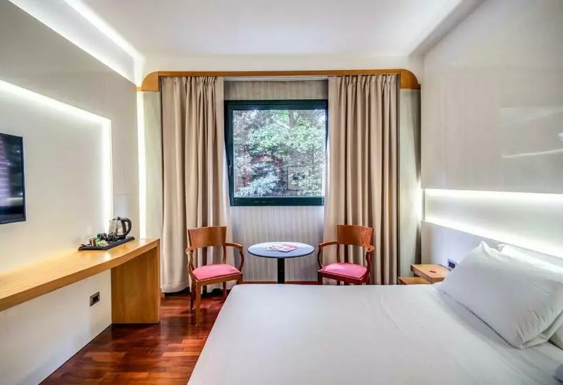Standard-huone, Della Rotonda