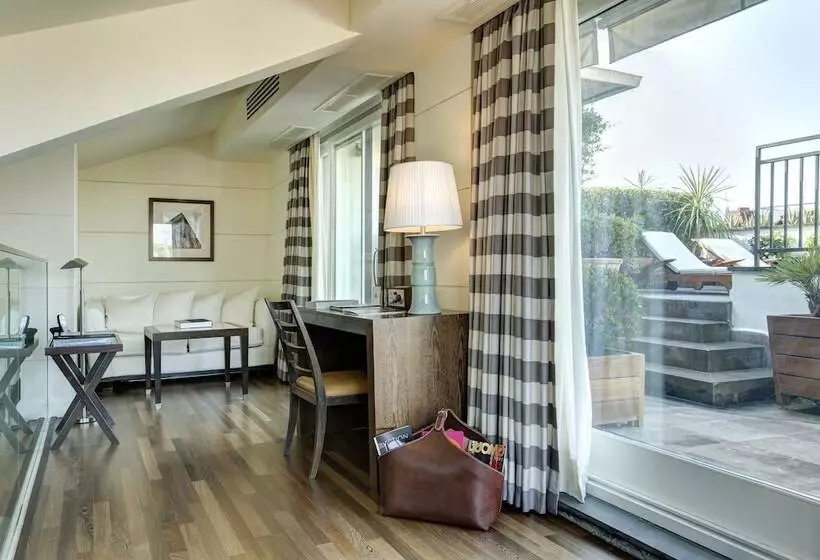 سوئیت پنت هاوس, Gallery Hotel Art Lungarno Collection