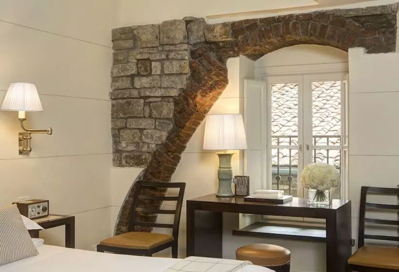 سوئیت پنت هاوس, Gallery Hotel Art Lungarno Collection