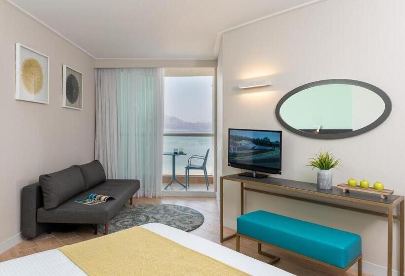 חדר דלוקס לשלושה, Leonardo Club Hotel Dead Sea   All Inclusive