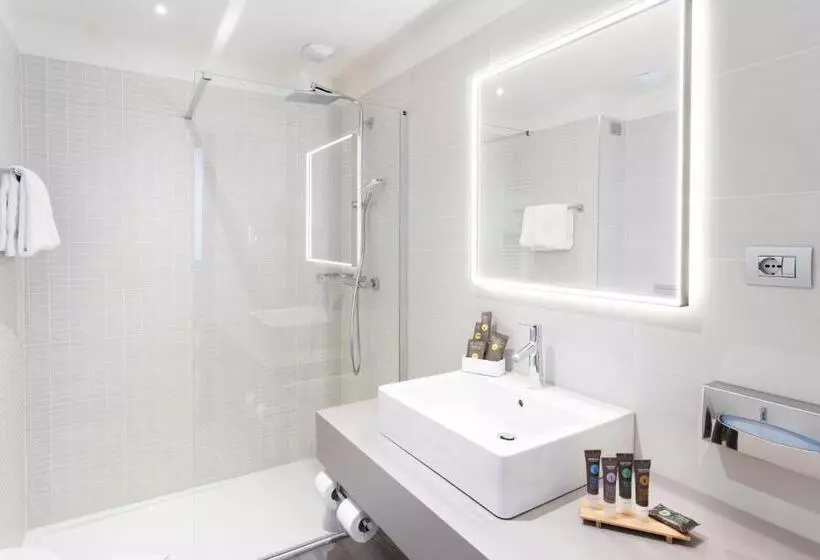 اتاق سوپریور, Novotel Parma Centro
