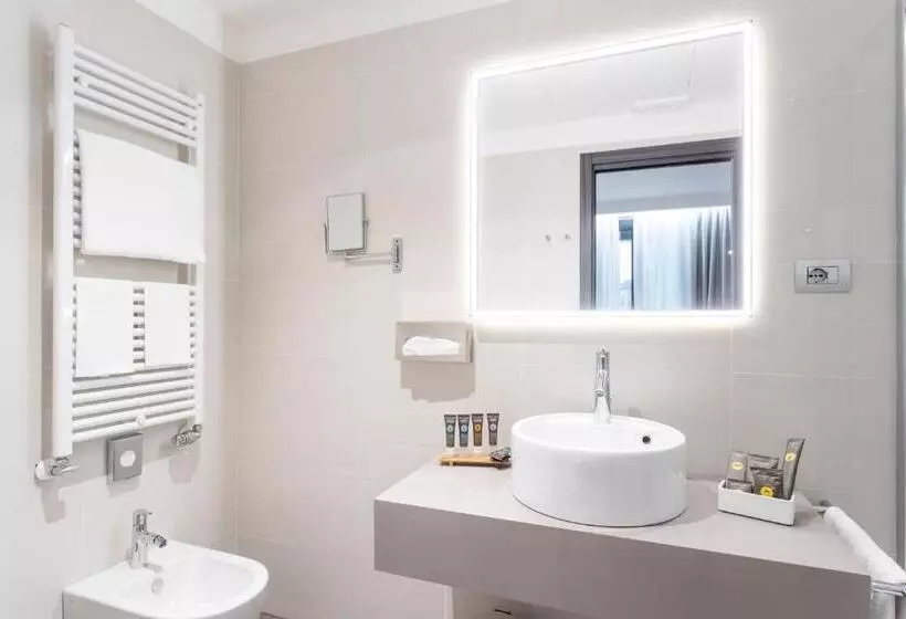اتاق استاندارد, Novotel Parma Centro