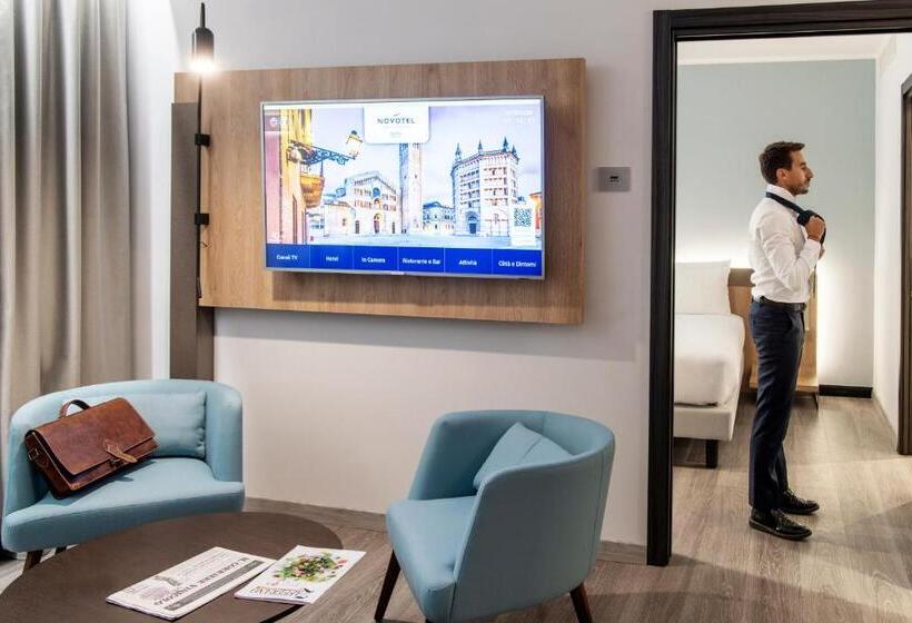 سوییت جونیور, Novotel Parma Centro