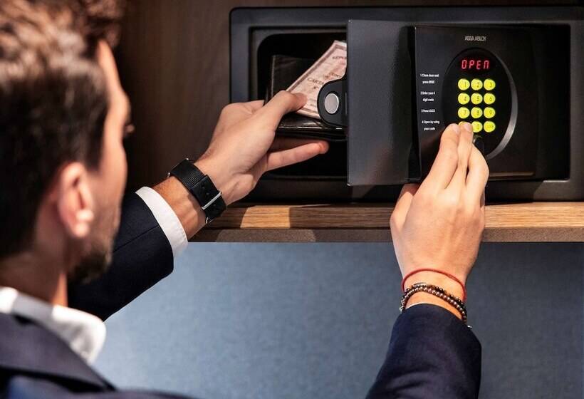 اتاق سوپریور, Novotel Parma Centro