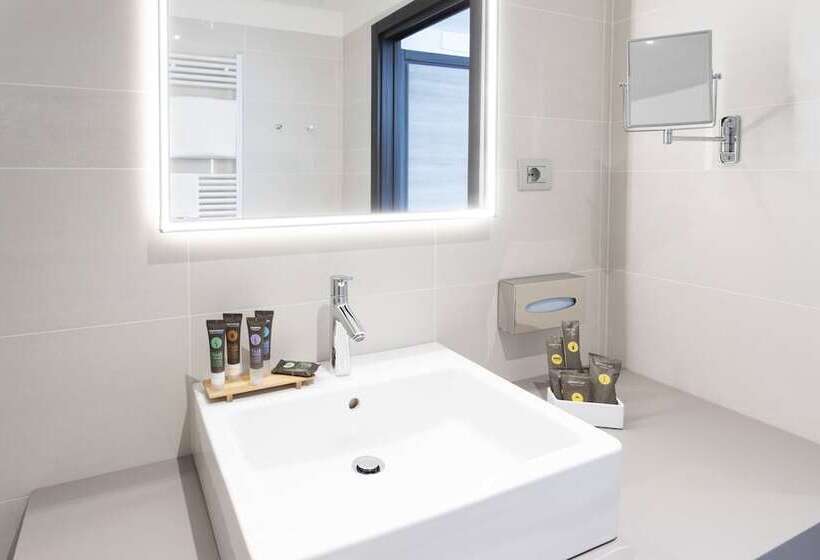 سوییت جونیور, Novotel Parma Centro