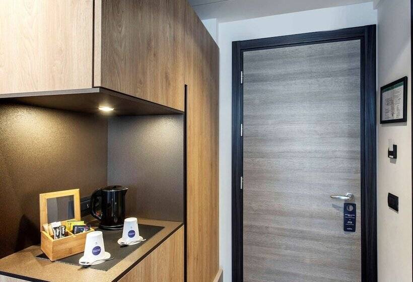 سوییت جونیور, Novotel Parma Centro