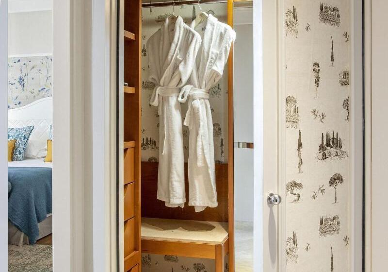 Standaard Driepersoonskamer, Columbia