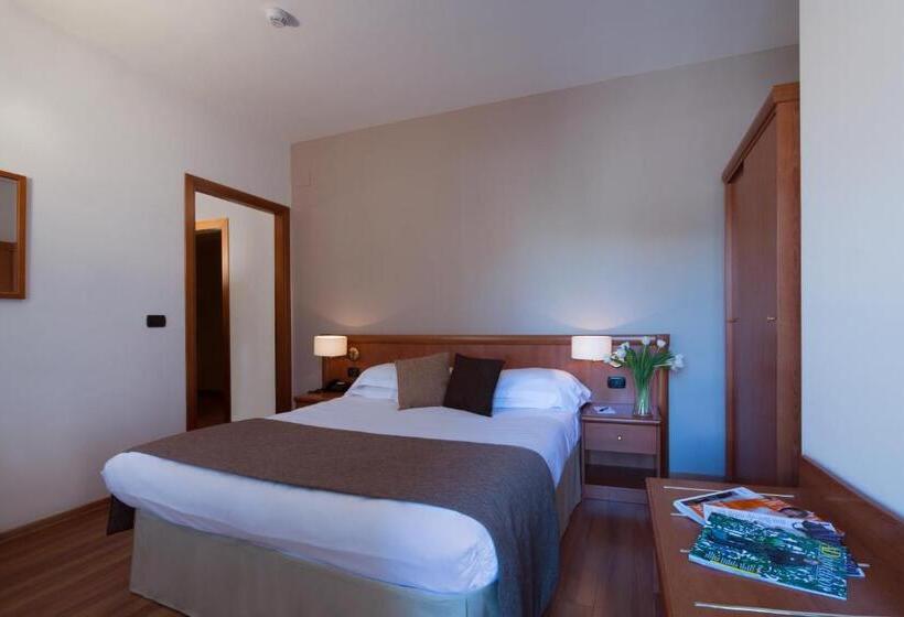 חיבור הדירה עם חדר שינה אחד, Garden