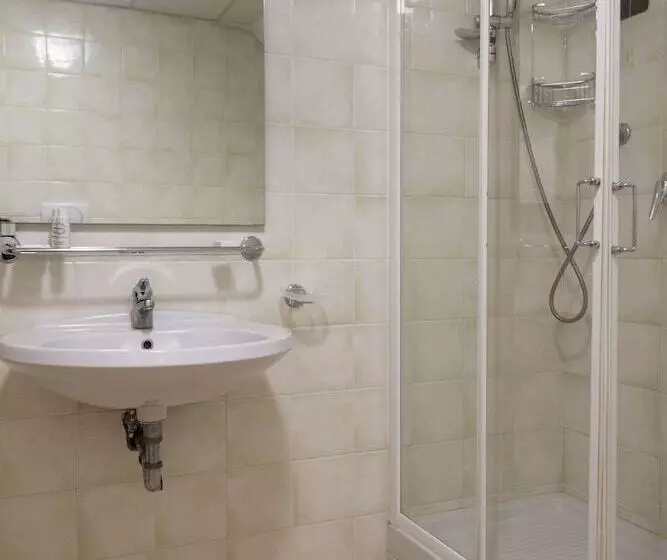 اتاق استاندارد چهار تخته, Grand Hotel Del Parco