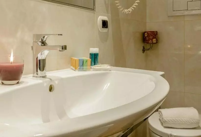 اتاق استاندارد یک نفره, Grande Albergo Potenza