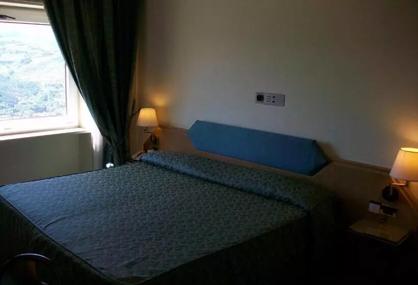 اتاق استاندارد, Grande Albergo Potenza
