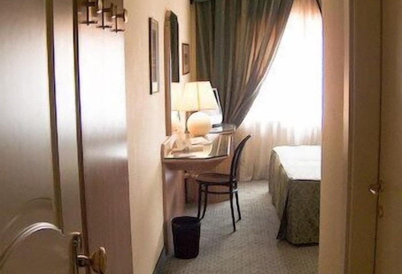 اتاق استاندارد یک نفره, Grande Albergo Potenza