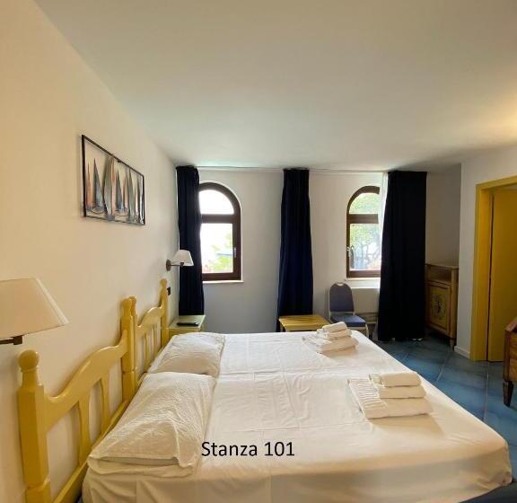 חדר סטנדרט נוף לבריכה, Il Gabbiano Palinuro